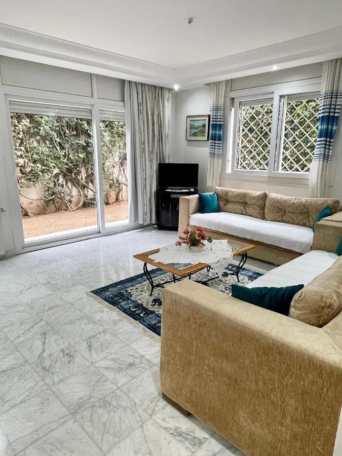 Etage De Villa Avec Jardin, Pres De L'Aireport Et Parking Prive Ariana Esterno foto