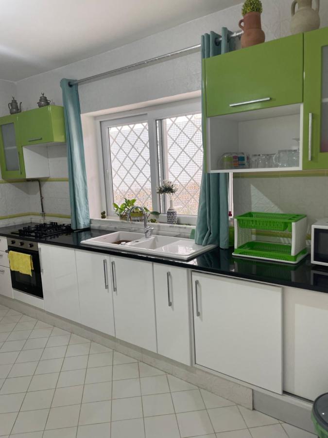 Etage De Villa Avec Jardin, Pres De L'Aireport Et Parking Prive Ariana Esterno foto