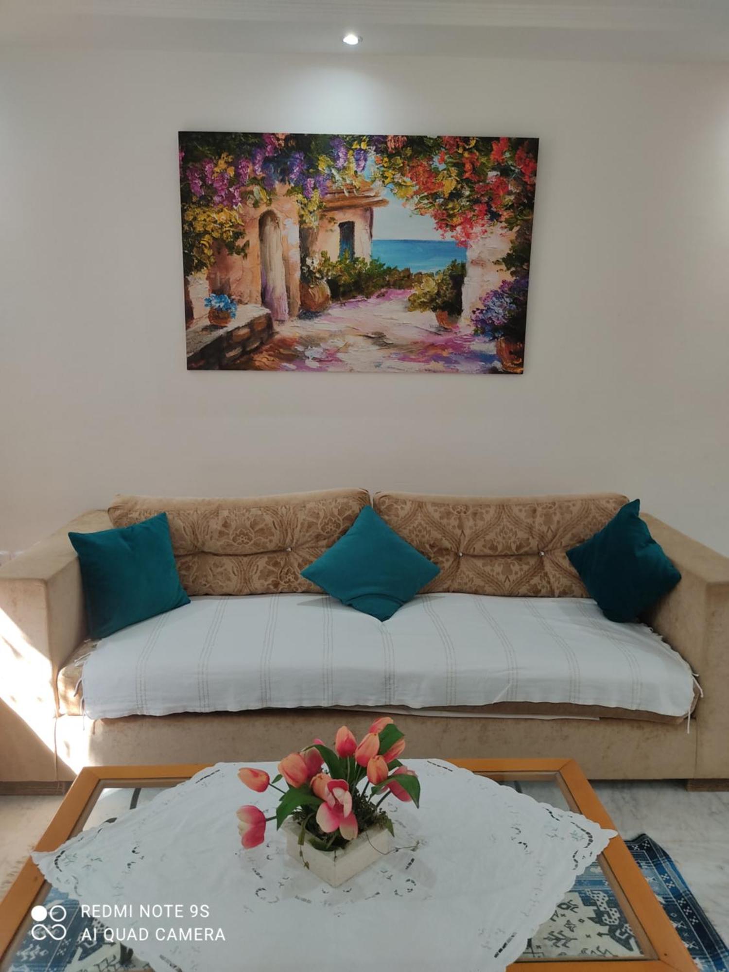 Etage De Villa Avec Jardin, Pres De L'Aireport Et Parking Prive Ariana Esterno foto