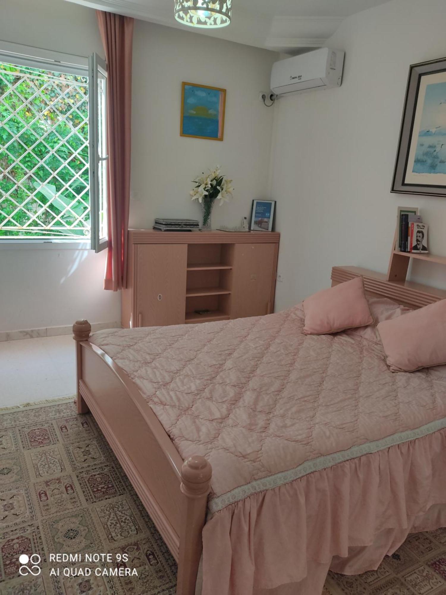 Etage De Villa Avec Jardin, Pres De L'Aireport Et Parking Prive Ariana Esterno foto