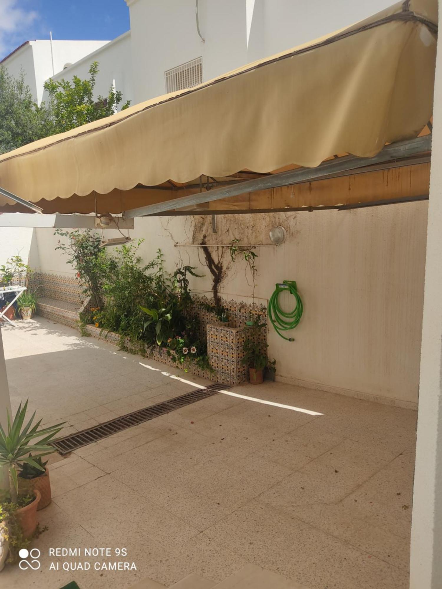 Etage De Villa Avec Jardin, Pres De L'Aireport Et Parking Prive Ariana Esterno foto