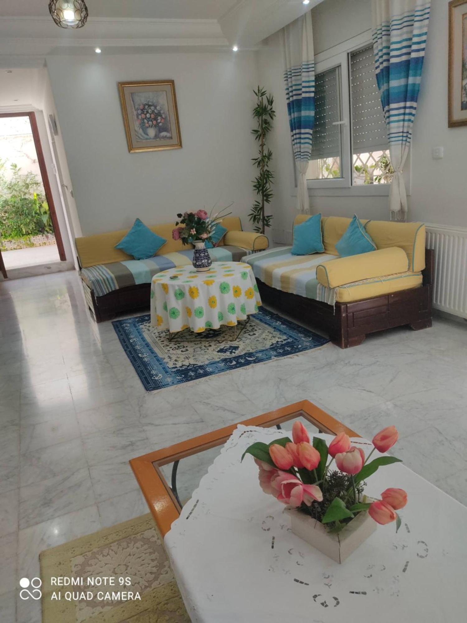 Etage De Villa Avec Jardin, Pres De L'Aireport Et Parking Prive Ariana Esterno foto